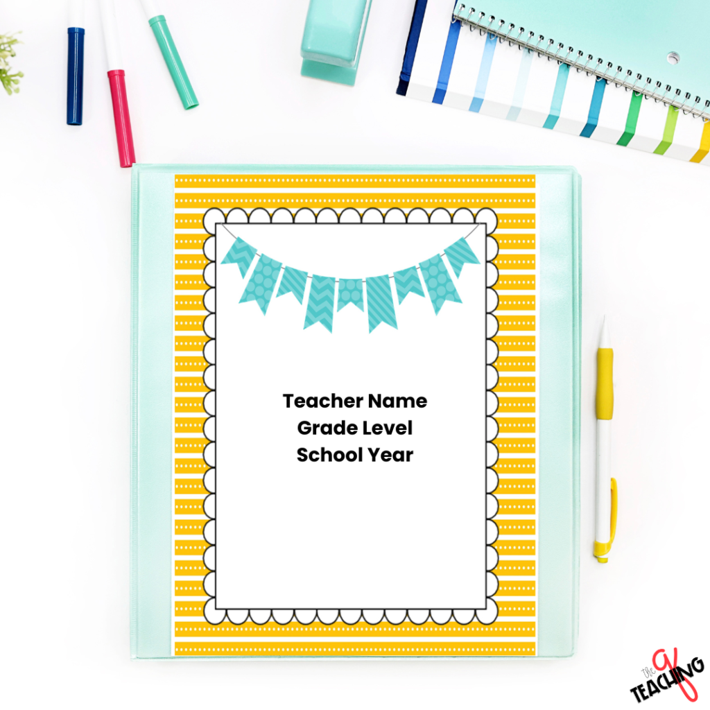 A class setup picture of a binder with an editable cover for the teacher and students.
